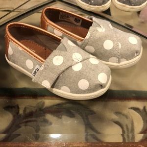 NWOB TOMS TODDLER 6